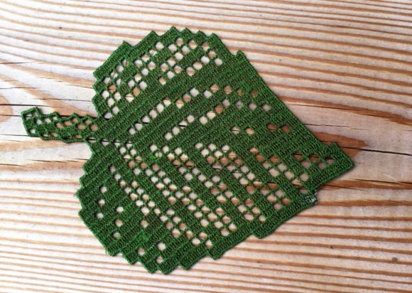 Freestanding Lace Leaf Review